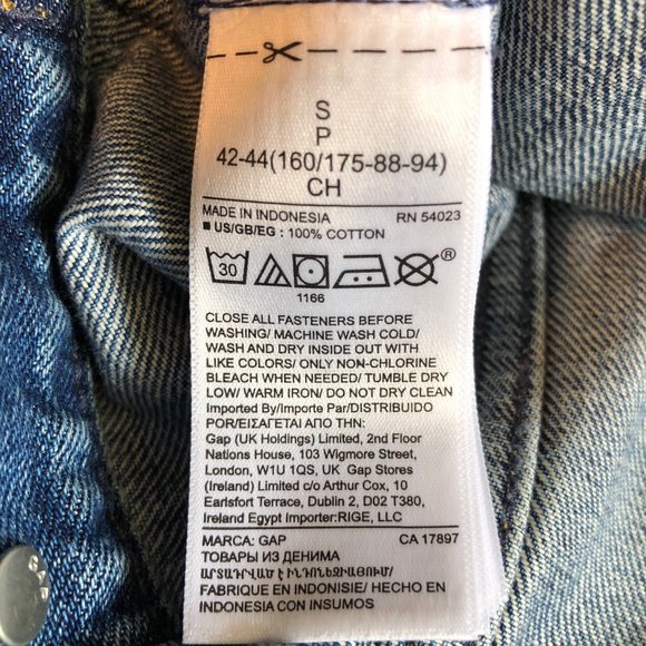 GAP WOMANS DENIM JEAN JACKET SIZE SMALL NEW WITH TAGS - Picture 11 of 11